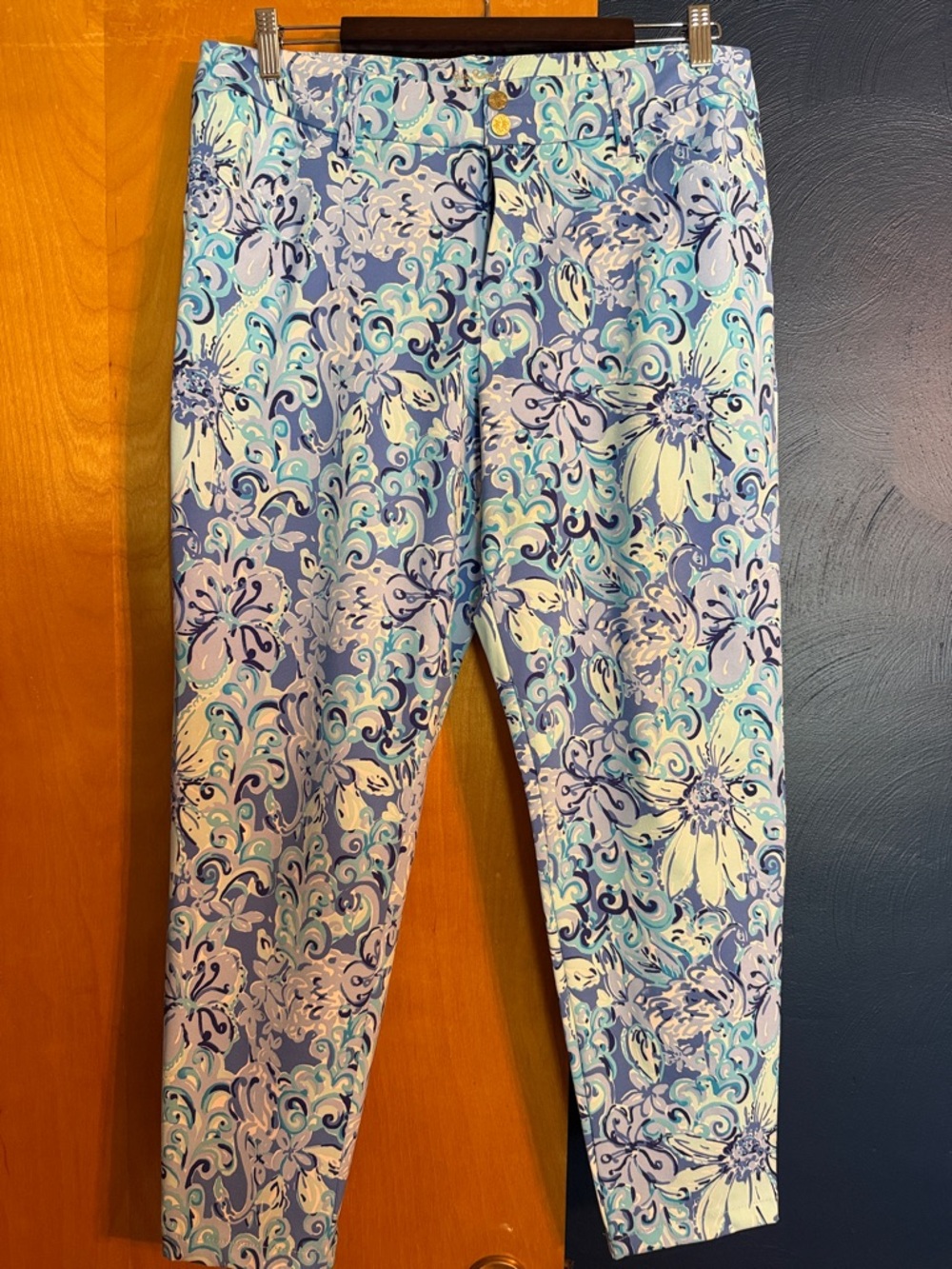 Lilly Pulitzer Blue & Aqua Floral Cropped Pants